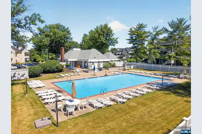 121 Country Club Drive 10 #10, Union Township, NJ 07083 - Photo 36