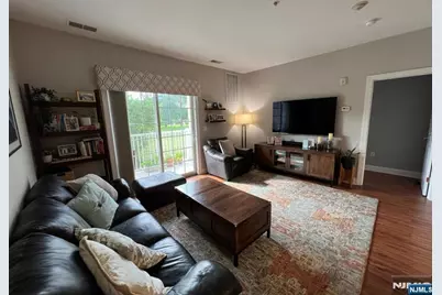 3111 Windsor Park Court 3111 #3111, Englewood, NJ 07631 - Photo 4