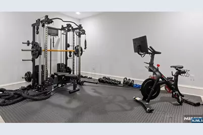 409 Whitewood Road, Englewood, NJ 07631 - Photo 38