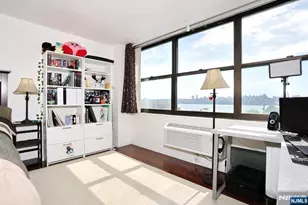 7004 Blvd E 5L, Guttenberg, NJ 07093 - Photo 24