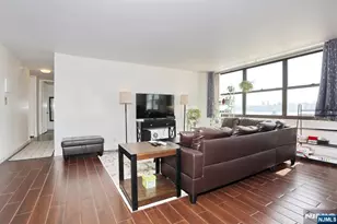 7004 Blvd E 5L, Guttenberg, NJ 07093 - Photo 14