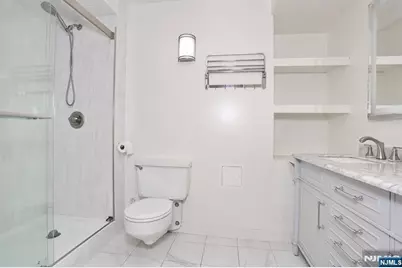 7004 Boulevard E, Guttenberg, NJ 07093 - Photo 28
