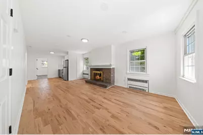493 Beverly Road 2 #2, Teaneck Township, NJ 07666 - Photo 4