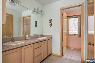 25 W Bayberry Dr, Beach Haven, NJ 08008 - Photo 16