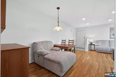 34 Knox Terrace 1A #1A, Wayne, NJ 07470 - Photo 6