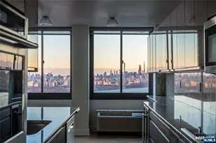 200 Winston Dr 2409, Cliffside Park, NJ 07010 - Photo 12