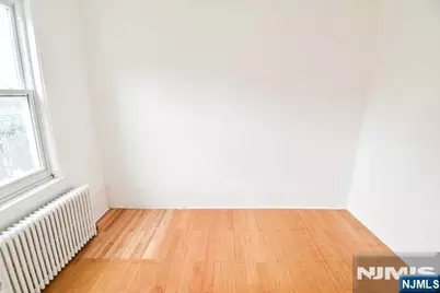 243 Washington Place 1st Floor #1st Floor, Cliffside Park, NJ 07010 - Photo 6