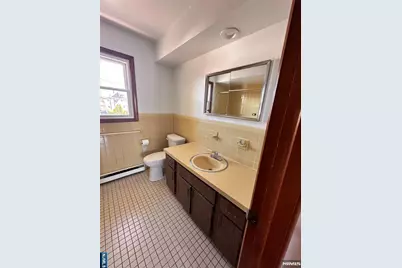 333 Green Avenue 6 #6, Lyndhurst Township, NJ 07071 - Photo 10