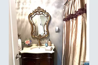 256 Teaneck Road, Ridgefield Park, NJ 07660 - Photo 18