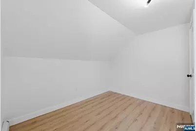 203-205 Hansbury, Newark, NJ 07112 - Photo 42