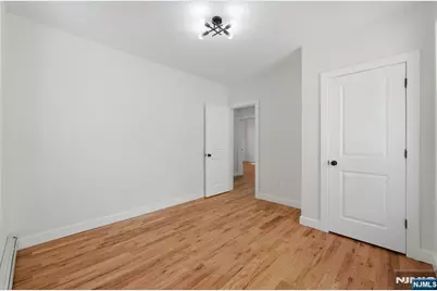 203-205 Hansbury, Newark, NJ 07112 - Photo 12