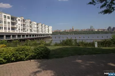 340 The Promenade, Edgewater, NJ 07020 - Photo 44