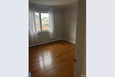 376 Aurora Avenue, Cliffside Park, NJ 07010 - Photo 12
