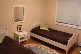 376 Aurora Ave, Cliffside Park, NJ 07010 - Photo 10