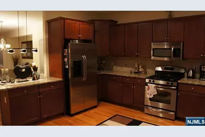 376 Aurora Avenue, Cliffside Park, NJ 07010 - Photo 2