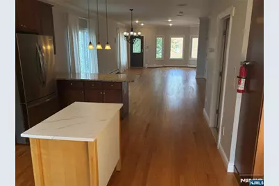 376 Aurora Avenue, Cliffside Park, NJ 07010 - Photo 2