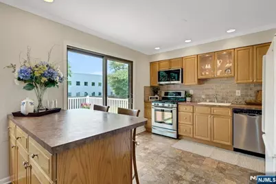 11 Monnett Street, Little Ferry, NJ 07643 - Photo 12