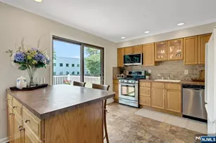 11 Monnett St, Little Ferry, NJ 07643 - Photo 12