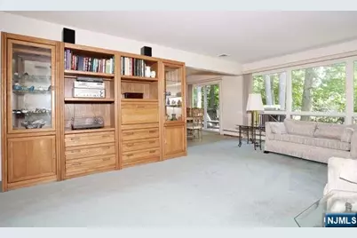 65 Haven Avenue, Bergenfield, NJ 07621 - Photo 4