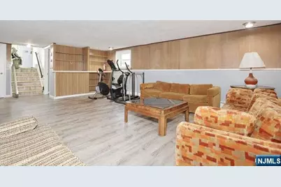 65 Haven Avenue, Bergenfield, NJ 07621 - Photo 16