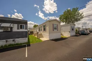 47 Helen, Moonachie, NJ 07074 - Photo 2