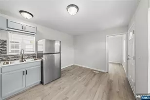 47 Helen, Moonachie, NJ 07074 - Photo 4