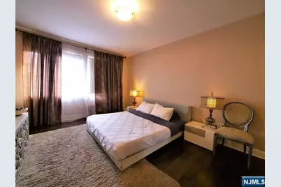 255 Laird Avenue 15 #15, Cliffside Park, NJ 07010 - Photo 16