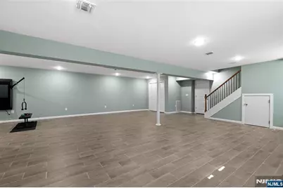 390 Pascack Road, Washington Township, NJ 07676 - Photo 30
