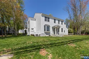 390 Pascack Rd, Washington Township, NJ 07676 - Photo 2