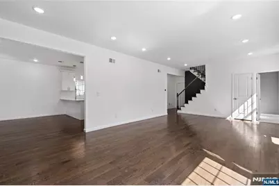 390 Pascack Road, Washington Township, NJ 07676 - Photo 8