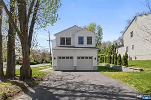 390 Pascack Rd, Washington Township, NJ 07676 - Photo 4