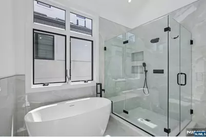 2189 Jones Road, Fort Lee, NJ 07024 - Photo 14
