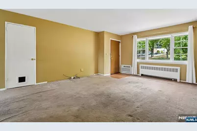 18 Wedgewood Drive 25 #25, Verona, NJ 07044 - Photo 4