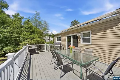 8 Nottingham Drive, East Brunswick Township, NJ 08816 - Photo 14