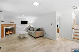 8 Nottingham Dr, East Brunswick Township, NJ 08816 - Photo 12
