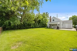 125 N 1st St, Bergenfield, NJ 07621 - Photo 36