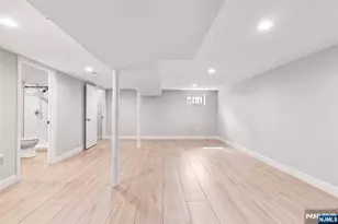 125 N 1st St, Bergenfield, NJ 07621 - Photo 24