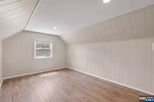 125 N 1st St, Bergenfield, NJ 07621 - Photo 22