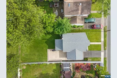 125 N 1st Street, Bergenfield, NJ 07621 - Photo 40