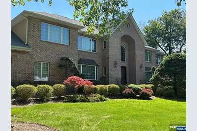 604 Grandview Terrace, Franklin Lakes, NJ 07417 - Photo 2