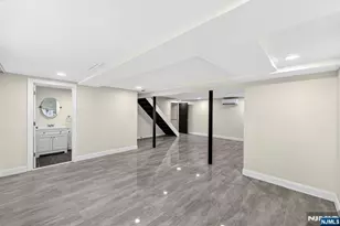 11 Franklin St, Mahwah, NJ 07430 - Photo 24