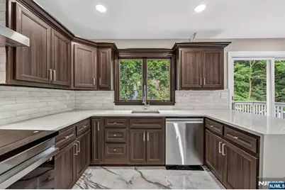 11 Franklin Street, Mahwah, NJ 07430 - Photo 14