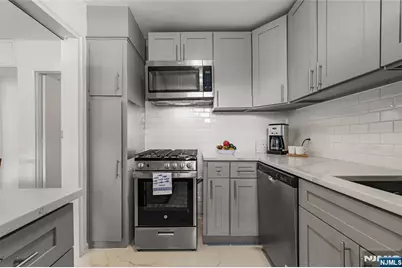 23-08 Howard D #D, Fair Lawn, NJ 07410 - Photo 8