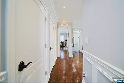 897 Virgil Avenue, Ridgefield, NJ 07657 - Photo 20