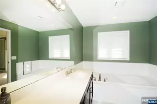 2102 Freeman Way 2102, Allendale, NJ 07401 - Photo 20