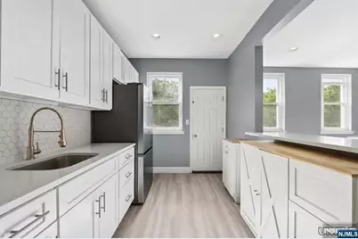 220 Delaware Avenue, Jersey City, NJ 07306 - Photo 4