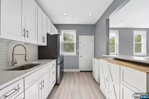220 Delaware Ave, Jersey City, NJ 07306 - Photo 4