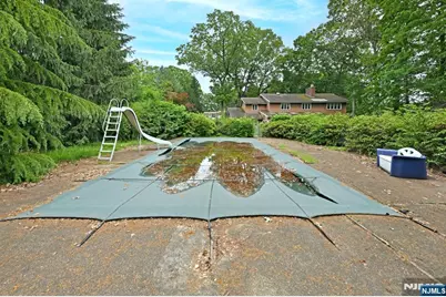 9 Lyncrest Drive, Paramus, NJ 07652 - Photo 38