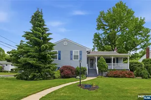 164 Gordon Ct, Oradell, NJ 07649 - Photo 1