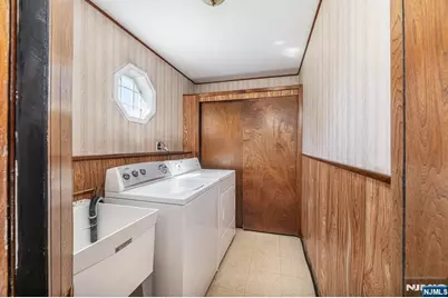 112 Berdan Street, Rochelle Park Township, NJ 07662 - Photo 16